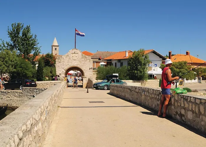 2 Bedroom Amazing In Apartman Nin
