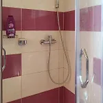 2 Bedroom Lovely In *