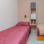 Appartement 2 Bedroom Lovely In Nin