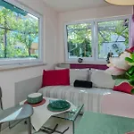 Appartement 2 Bedroom Lovely In