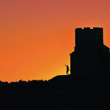 2 Bedroom Amazing In Apartamento